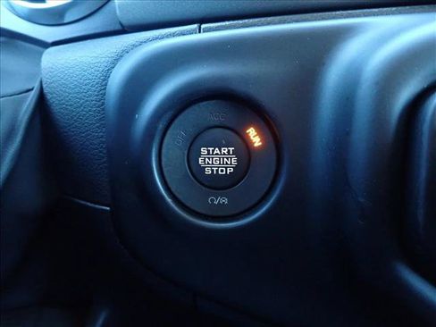 Used 2023 Jeep Wrangler Unlimited AWD/4WD image 22