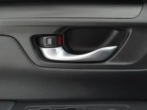 Used 2023 Honda CR-V LX image 14