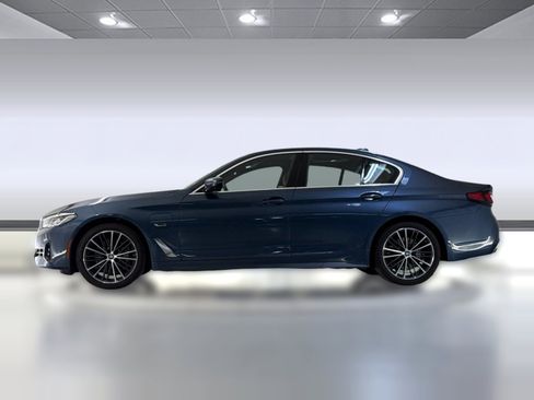 Used 2023 BMW 530e 530e w/ Premium Package image 2
