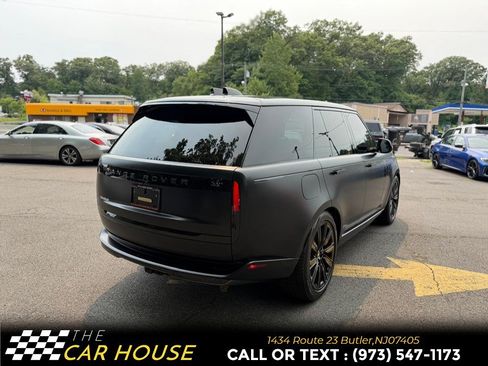 Used 2025 Land Rover Range Rover SE AWD/4WD image 9