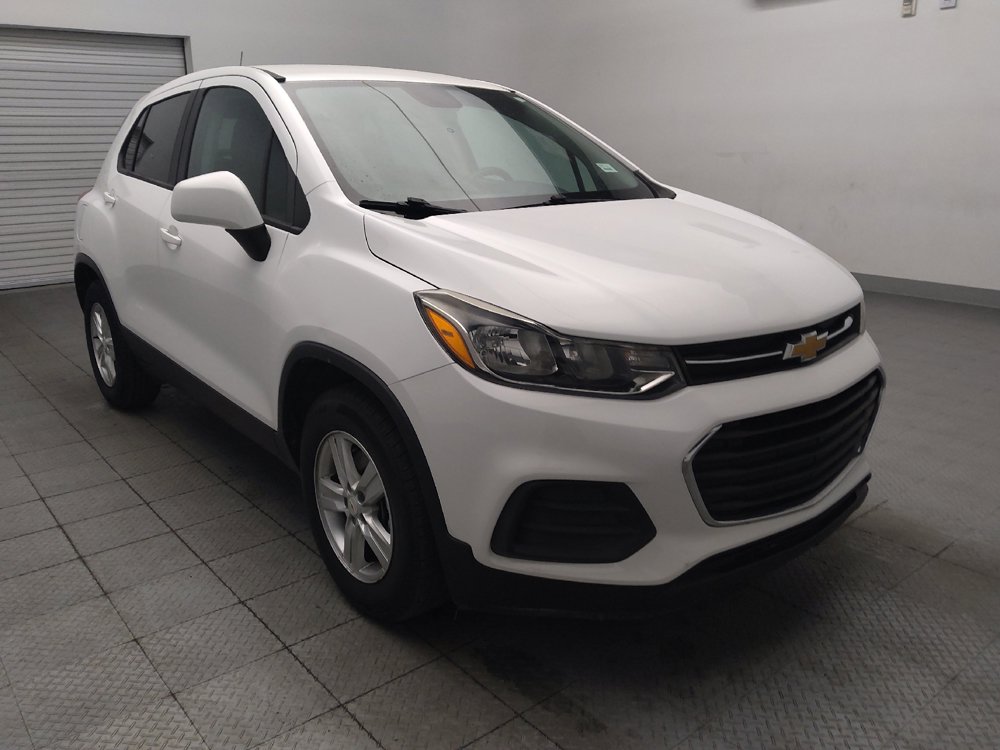 Used 2020 Chevrolet Trax LS w/ Tint and Cruise Package FWD image 13