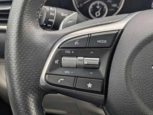 Used 2022 Genesis G70 2.0T image 28