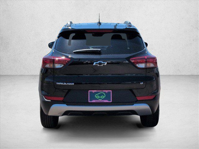 Certified 2023 Chevrolet TrailBlazer LT w/ Convenience Package FWD image 7