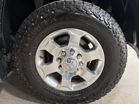 Used 2017 RAM 2500 Big Horn image 24