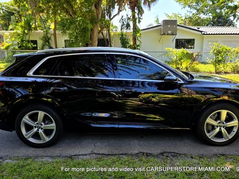 Used 2019 Audi e-tron Premium Plus AWD/4WD image 11