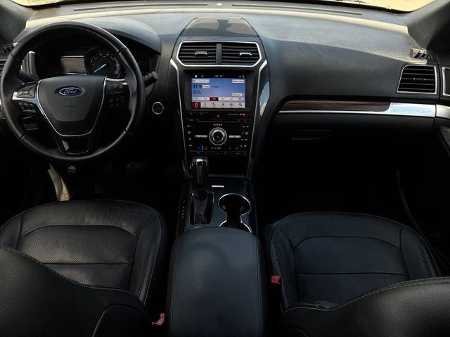 Used 2018 Ford Explorer Limited AWD/4WD image 9