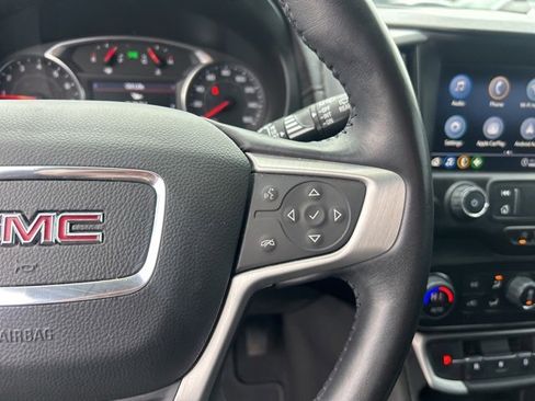 Used 2022 GMC Terrain SLT image 20