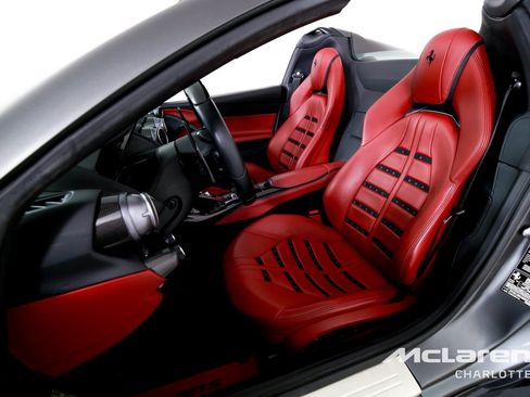 Used 2021 Ferrari 812 GTS RWD image 12