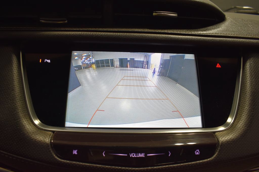Used 2018 Cadillac XT5 FWD image 26