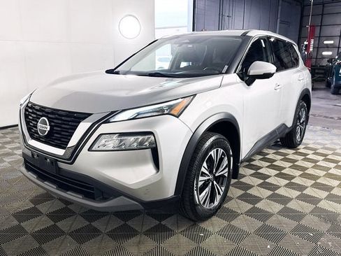 Used 2021 Nissan Rogue SV AWD/4WD image 2