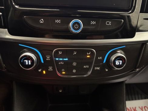 Used 2019 Chevrolet Traverse RS image 24