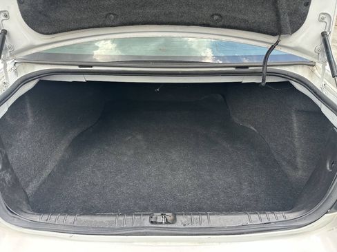 Used 2016 Chevrolet Impala LT FWD image 12