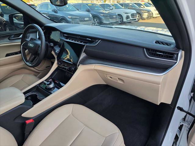 Used 2024 Jeep Grand Cherokee Limited 4xe AWD/4WD image 10