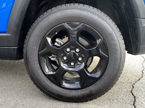 Used 2023 Jeep Compass Trailhawk image 30