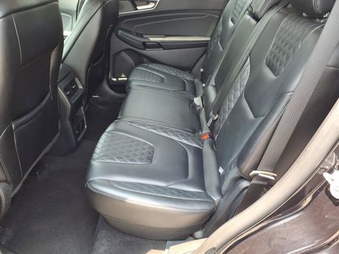 Used 2024 Ford Edge Titanium AWD/4WD image 7