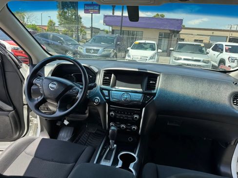Used 2017 Nissan Pathfinder S FWD image 15