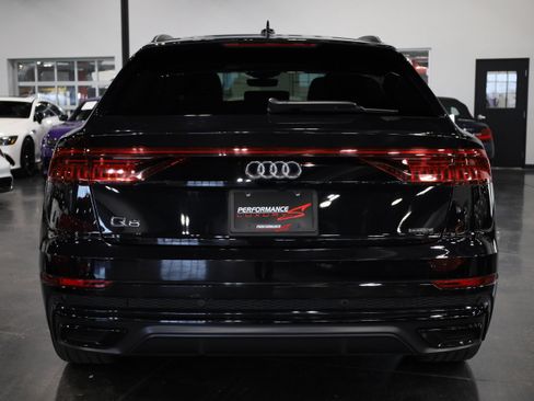 Used 2021 Audi Q8 Prestige w/ Prestige Package image 5