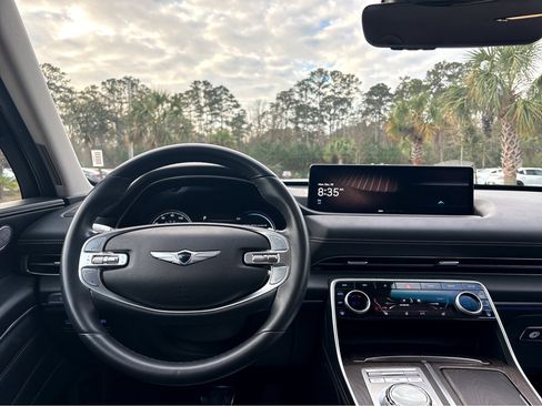 Used 2024 Genesis GV80 2.5T image 4