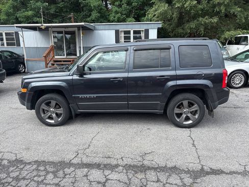 Used 2015 Jeep Patriot High Altitude AWD/4WD image 19