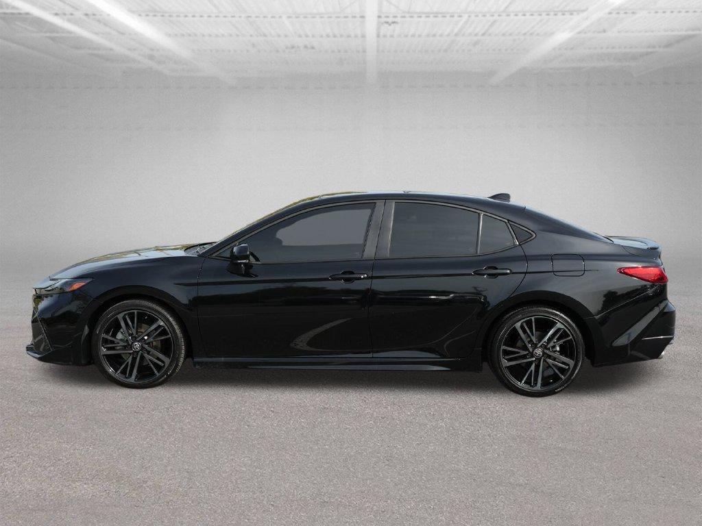 Used 2025 Toyota Camry XSE FWD image 4