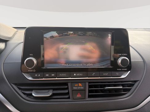 Used 2022 Nissan Altima 2.5 S FWD image 23