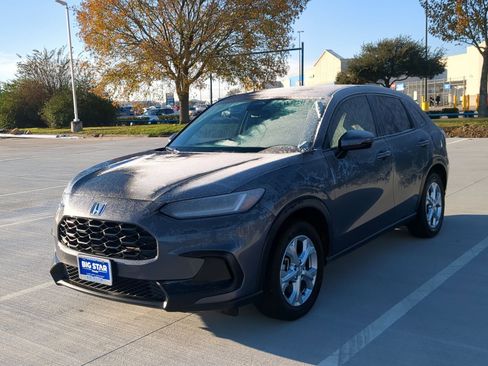 Used 2025 Honda HR-V LX image 8