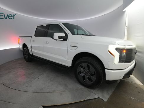 Used 2022 Ford F150 Lightning Lariat w/ Equipment Group 511A High AWD/4WD image 2