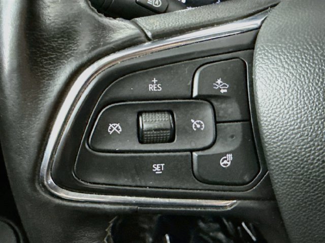 Used 2020 Buick Encore GX Essence w/ Experience Buick Package AWD/4WD image 13