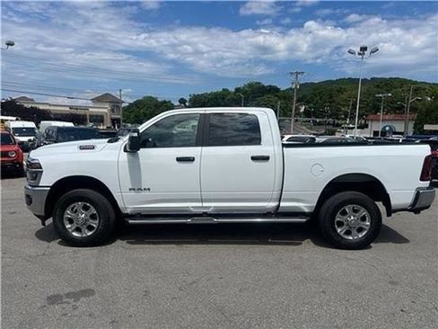 Used 2026 RAM 2500 Big Horn AWD/4WD image 34