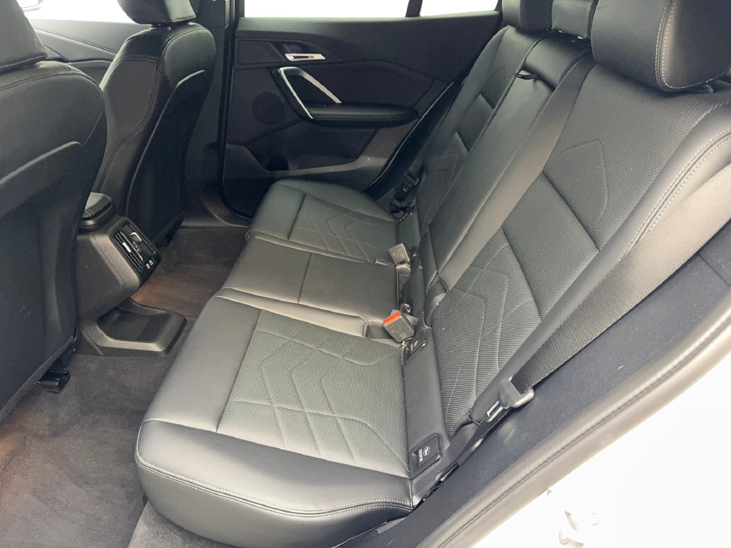 Used 2025 BMW X2 xDrive28i AWD/4WD image 35