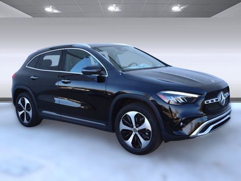 Used 2025 Mercedes-Benz GLA 250 image 3