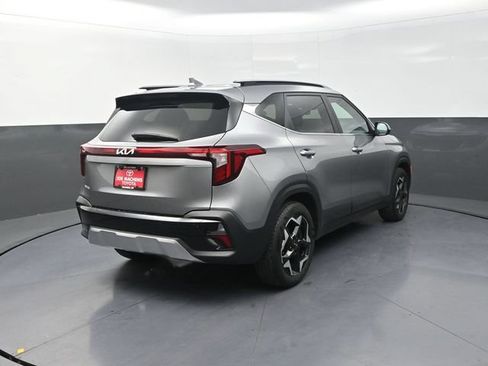 Used 2025 Kia Seltos EX w/ EX Sunroof Package FWD image 8
