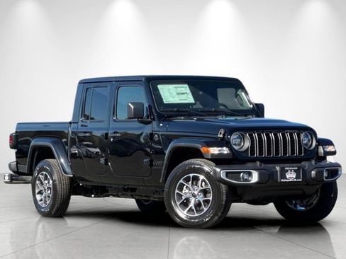 New 2025 Jeep Gladiator Sport AWD/4WD image 2