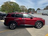 Used 2023 Nissan Rogue SV image 5
