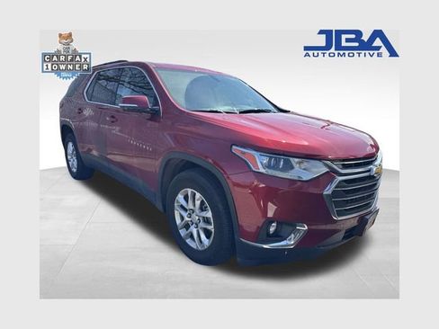 Used 2019 Chevrolet Traverse LT image 1