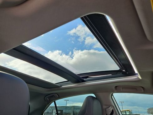 Used 2022 Toyota Camry XSE image 20