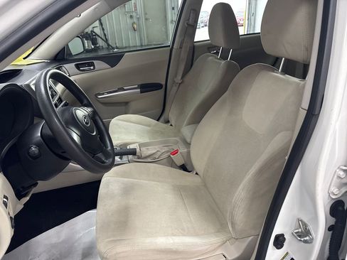 Used 2010 Subaru Impreza 2.5i image 9