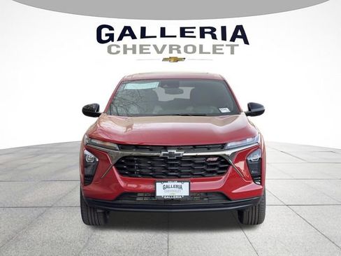 New 2026 Chevrolet Trax RS w/ Sunroof Package FWD image 3