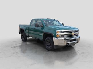 Used 2017 Chevrolet Silverado 2500 W/T w/ Snow Plow Prep Package AWD/4WD video 2