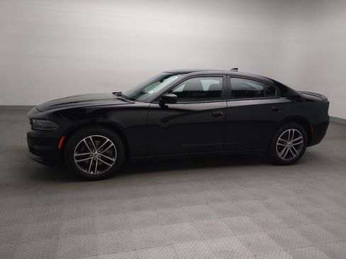 Used 2019 Dodge Charger SXT AWD/4WD image 2