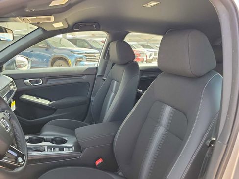 Used 2025 Honda Civic Sport image 7