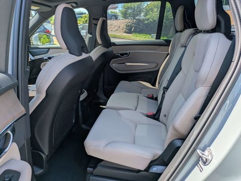 New 2026 Volvo XC90 T8 Plus w/ Protection Package Premier AWD/4WD image 17