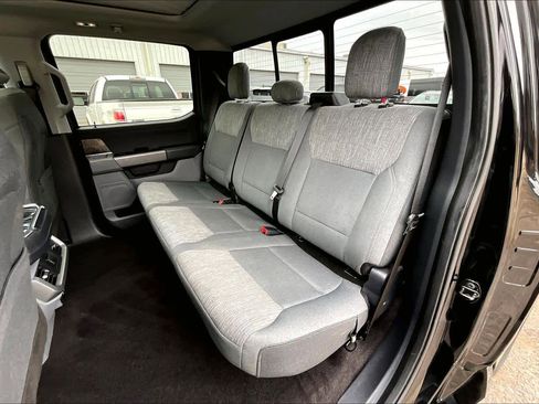 Used 2021 Ford F150 XLT w/ Equipment Group 302A High image 21