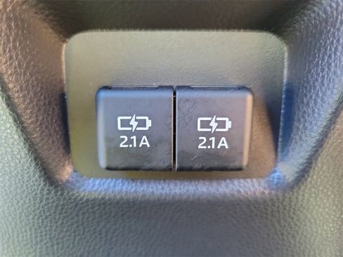 Used 2020 Toyota RAV4 Limited image 16