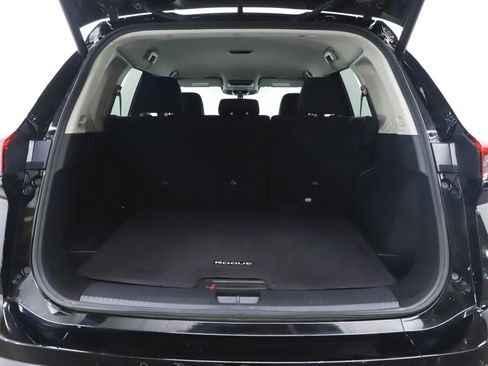 Used 2025 Nissan Rogue SV image 17