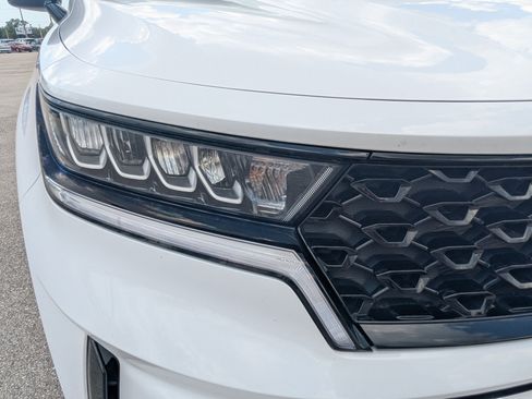Certified 2023 Kia Sorento S image 9
