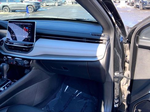 Certified 2025 Jeep Compass Limited w/ Elite Group image 17