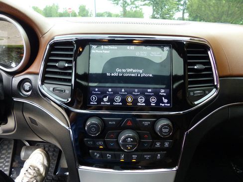 Used 2019 Jeep Grand Cherokee Summit w/ Platinum Series Group AWD/4WD image 34