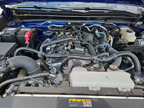 Used 2025 Toyota Tacoma TRD Off-Road image 22