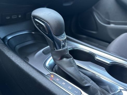 Used 2023 Chevrolet Malibu LT FWD image 20